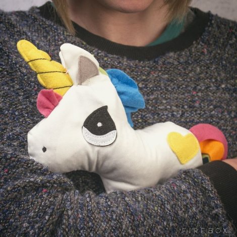 Hauptbild: Huggable Unicorn WÃ¤rmekissen